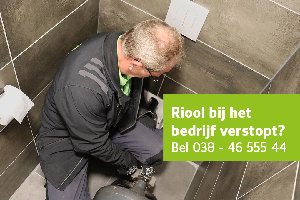 Riool bedrijf verstopt